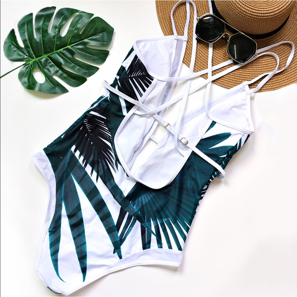 IN STOCK EMILIE Take the Plunge Monokini - Picture 3 of 3